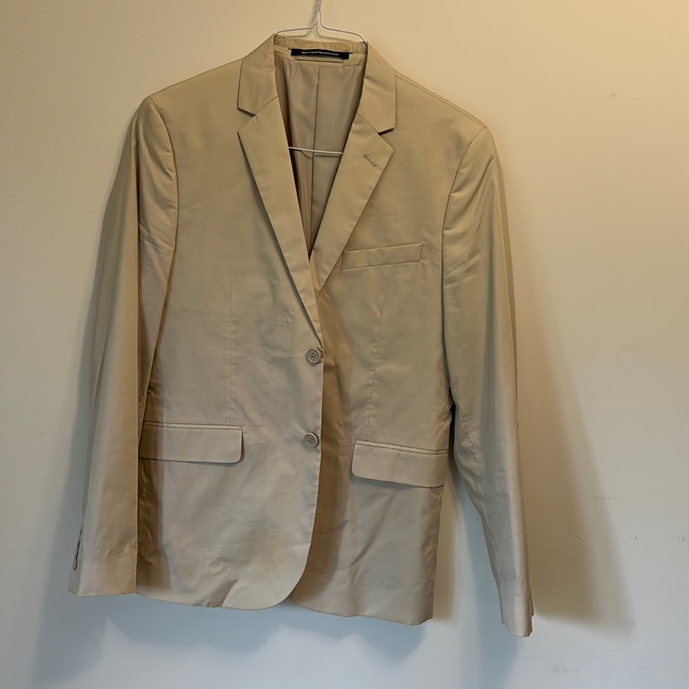 Rarely used. I am selling because the size small to me